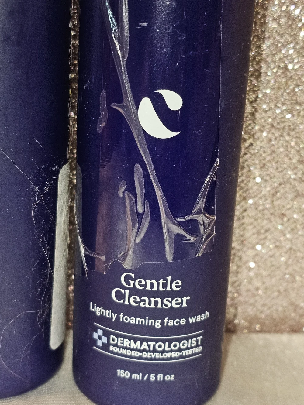 Gentle Cleanser – Navy Blue Lightweight Face Cleanser